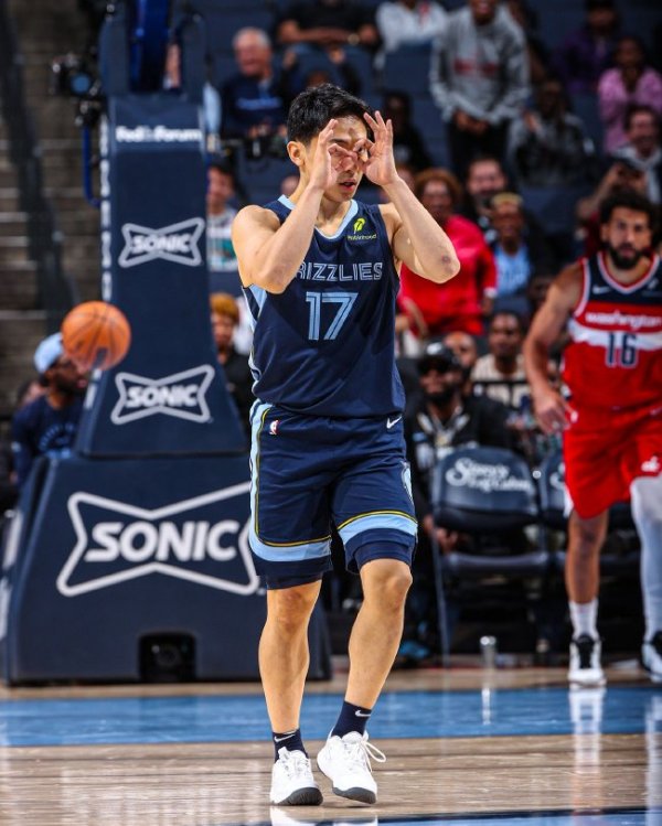 开云体育官网 约基奇三双掘金灭火4连胜 河村3分灰熊胜奇才